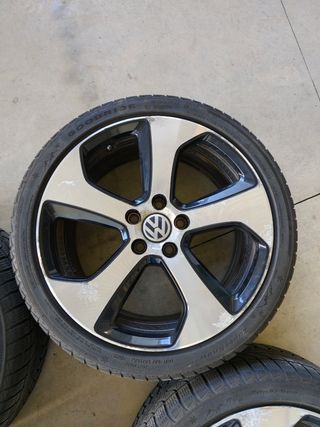 4 llantas con neumáticos 225/40 R18