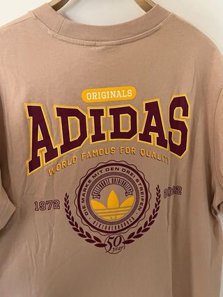 Camiseta Adidas Originals Beige y Dorada