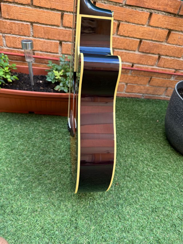 Guitarra Yamaha APX700II Brown Sunburst