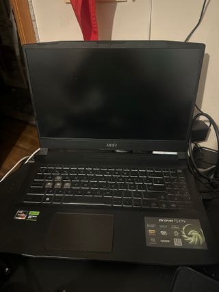 Portátil gaming , MSI bravo 15, Ryzen 7 7735.