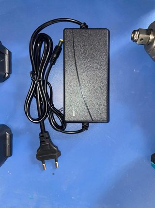 Llave de impacto ONEVAN 1000 N.M + 2 baterías