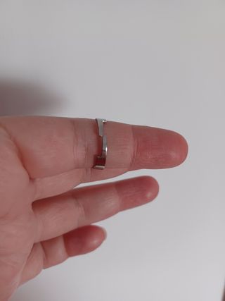 Anillo de acero hipoalergénico
