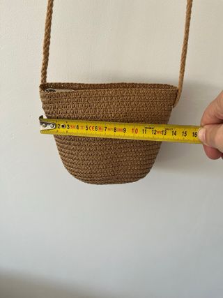 Bolso pequeño de rafia