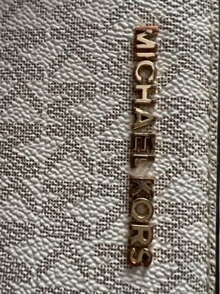 Billetero Michael Kors Beige y Dorado