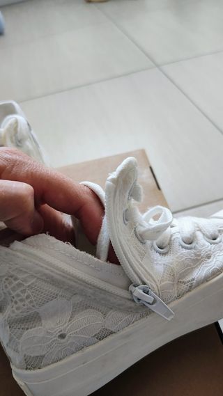 Scarpe bambina Naturino pizzo tg 28
