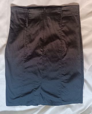 Falda midi Marka