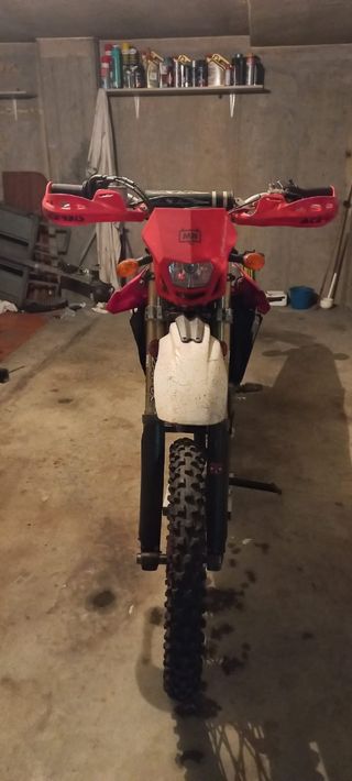 Husqvarna 450 TE Enduro Moto
