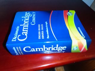Diccionario Inglés - Español Cambridge Compact.
