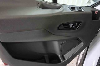 Ford Transit Chasis Cabina 3500 L4 Ecoblue **Plataforma elevadora**