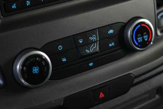 Ford Transit Chasis Cabina 3500 L4 Ecoblue **Plataforma elevadora**