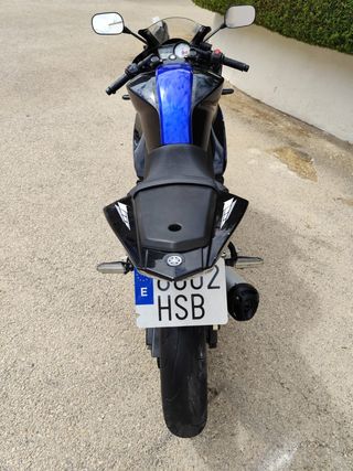 Yamaha YZF R125 2012