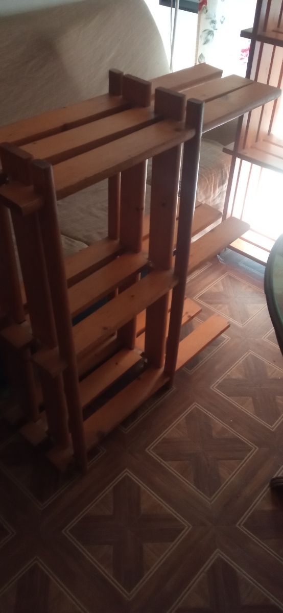 Estantería madera maciza