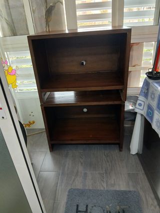 Mesa de comedor de madera