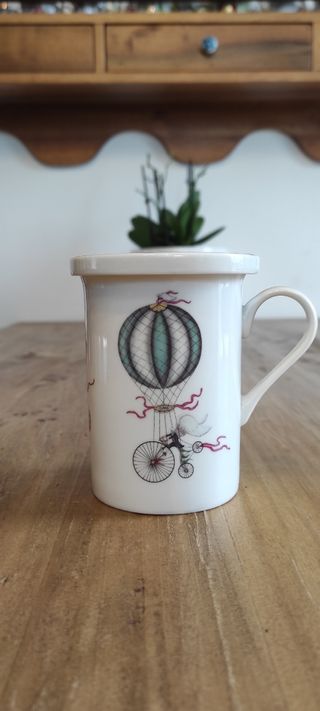 Tazza tisaniera in porcellana con mongolfiera