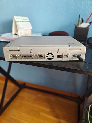 Portátil Toshiba 320CDT Vintage + Maletín y Discos