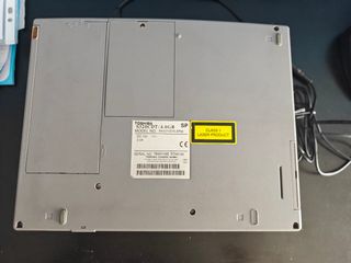 Portátil Toshiba 320CDT Vintage + Maletín y Discos