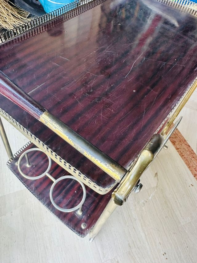 Carrello da salotto in metallo e legno