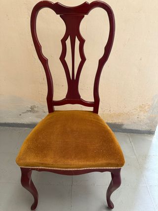 Sillas de comedor de madera y terciopelo. 10€c/u 
