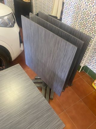 Conjunto mesas plegables 70x70 y sillas