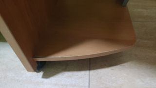 Mesa de ordenador de madera