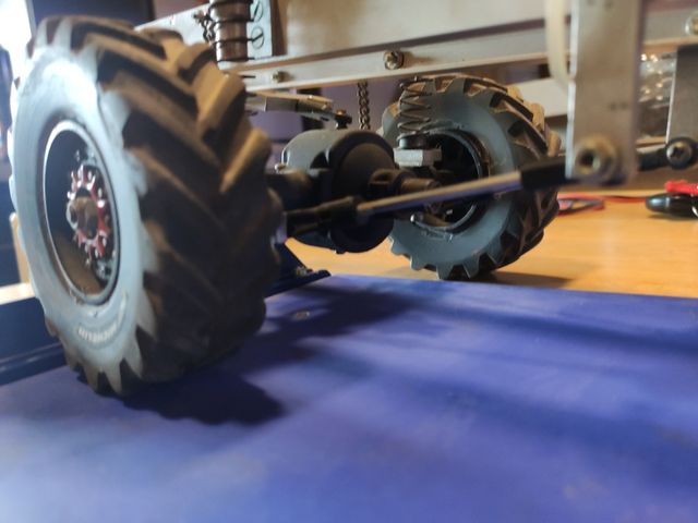 x2u  Ejes RC Tamiya Vintage Ruedas macizas hex 8mm