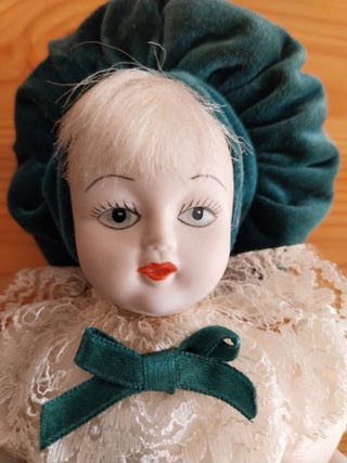 Bambola porcellana da collezione