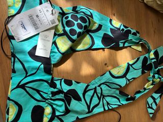 Top Zara floral verde y turquesa