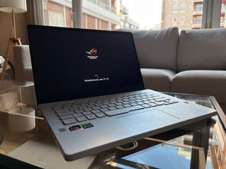 Asus ROG Zephyrus G14 GA401IV-HE022 Ryzen 7