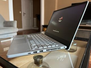 Asus ROG Zephyrus G14 GA401IV-HE022 Ryzen 7