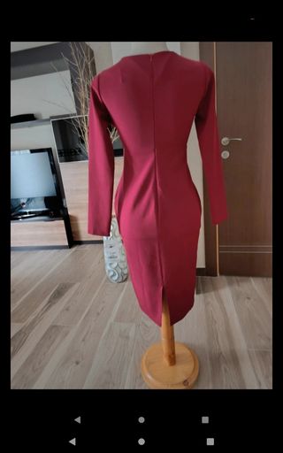 Vestido midi burdeos manga larga