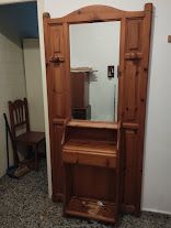 Mueble recibidor madera con espejo