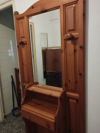 Mueble recibidor madera con espejo