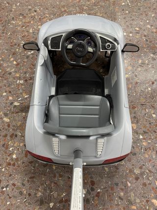 Coche andador Audi R8 Spyder para niños