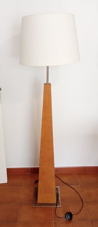 Lampara de pie