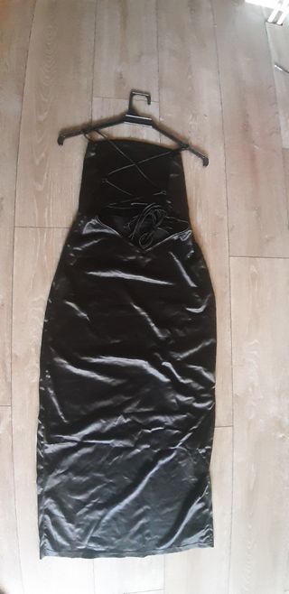 Vestido satinado negro talla M