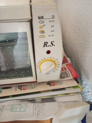 Horno tostador pequeño R.S.