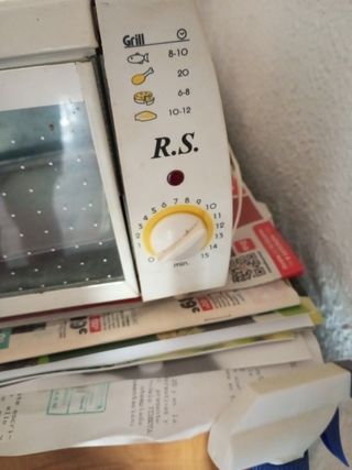 Horno tostador pequeño R.S.