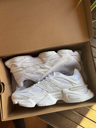 New Balance 9060 Triple White Talla 43