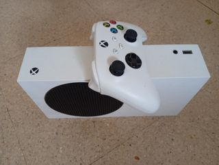 Xbox Series S Blanca con Mando