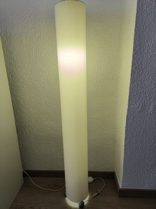 Lámpara de pie moderna