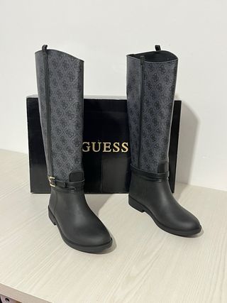 Stivali Guess n.40