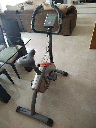 Bicicleta Estática Gris y Naranja