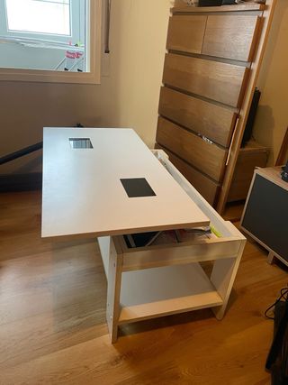 - Mesa de Centro elevable, Comedor o Auxil.
