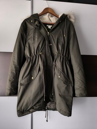 Abrigo premamá H&M verde militar