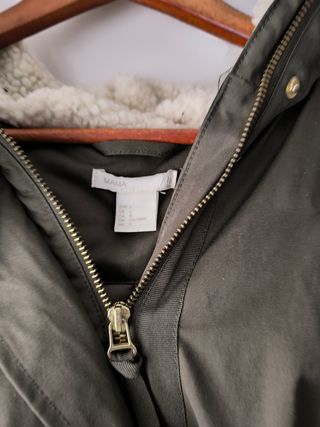 Abrigo premamá H&M verde militar