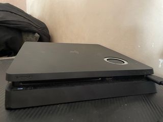 Consola PS4 Slim Negra 1TB 