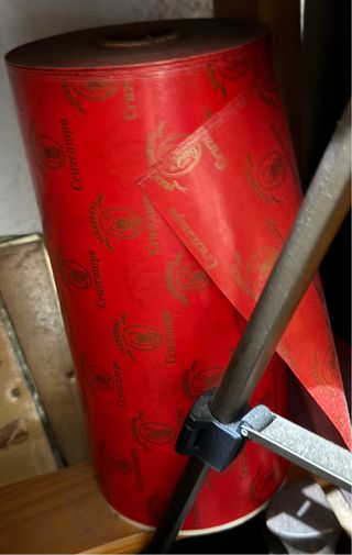 Rollo Cruzcampo Logo Dorado muchísimos metros