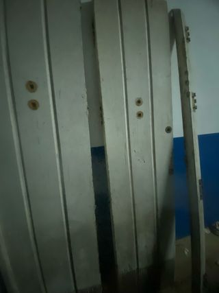 Puerta madera pino 2,35 x 1,10 80€ negociable