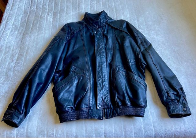 Cazadora de piel auténtica 100% negra Talla 54
