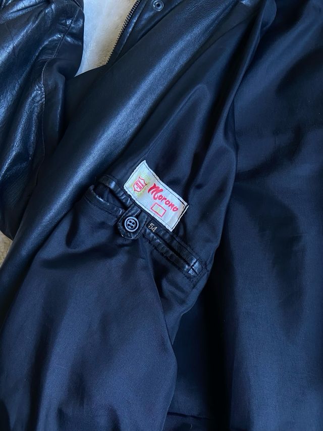 Cazadora de piel auténtica 100% negra Talla 54